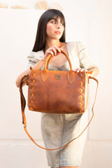 Gayaak L Rich Tan Brown