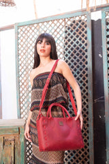 Gayaak L Textured Burgundy