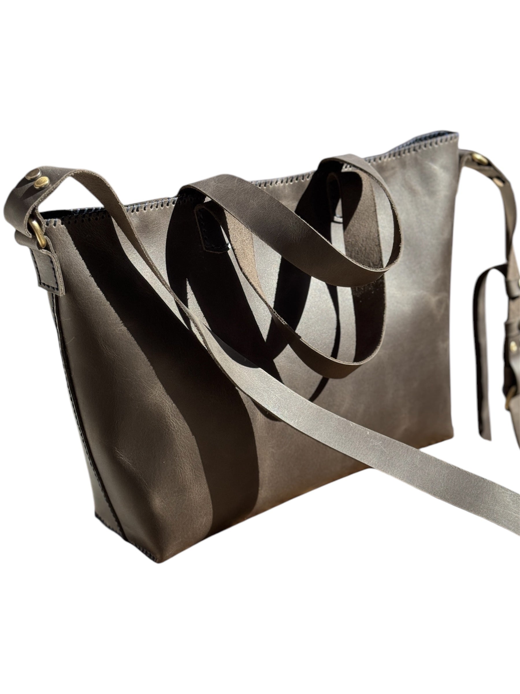 Geno Smoky Grey
