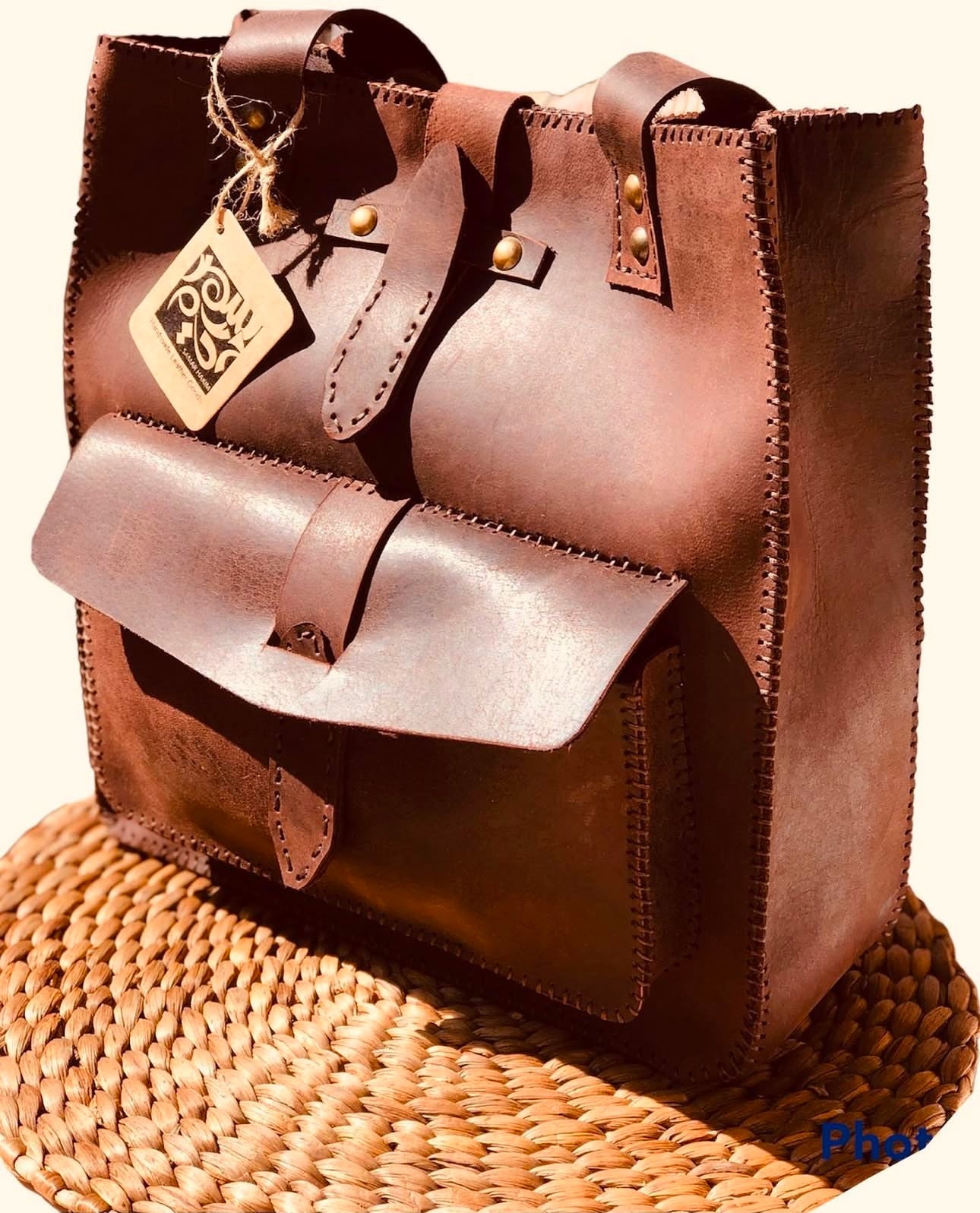 TOUGN Brown